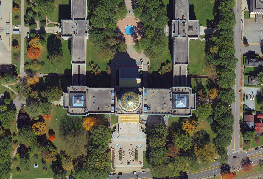 WV_Capitol_Building_883x883